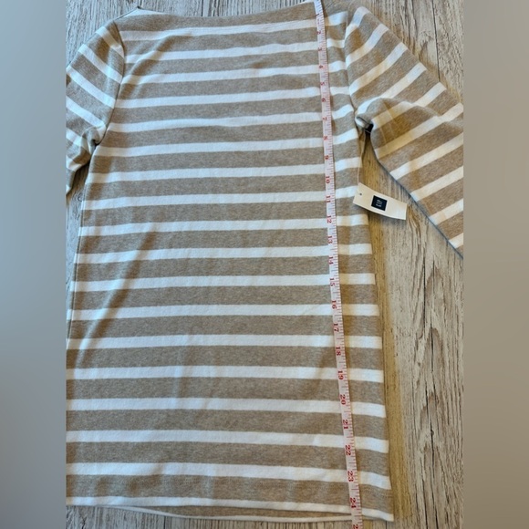 NWT GAP Modern Boat Neck Tan Oatmeal & White Stripe Long Sleeve Tee size Small - Picture 9 of 12